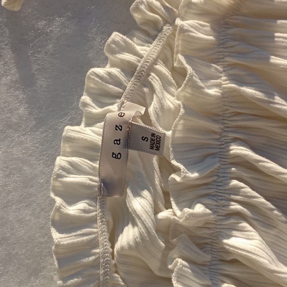 Gaze String Top - Picture 2 of 2